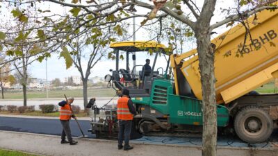 Yürüyüş yollarını daha düzenli ve konforlu görünüme kavuşturmak amacıyla
çalışmalarını kesintisiz