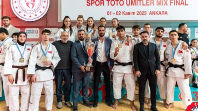 İzmir Büyükşehir Belediyesi Spor Kulübü Judo Takımı, genç sporcularla yakaladığı