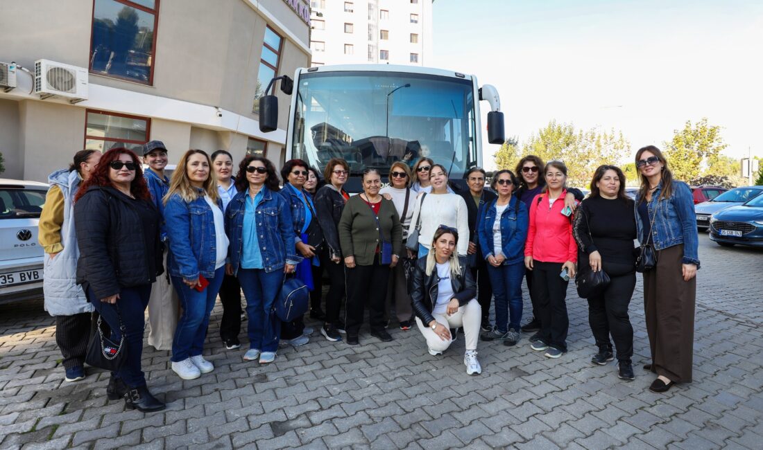 Narlıdere Belediyesi’nden Gönüllülere Teşekkür Narlıdere Belediyesi’nden Gönüllülere Teşekkür Narlıdere Belediyesi, kadınlara, çocuklara ve özel
