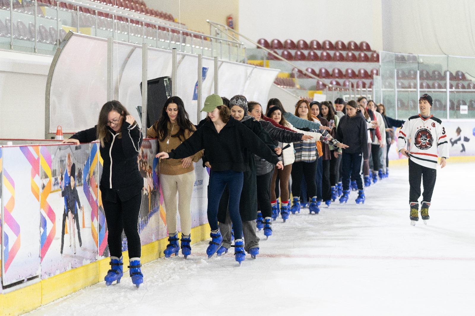 Buz Sporları Salonu Yeni Sezona Hazır Buz Sporları Salonu yeni