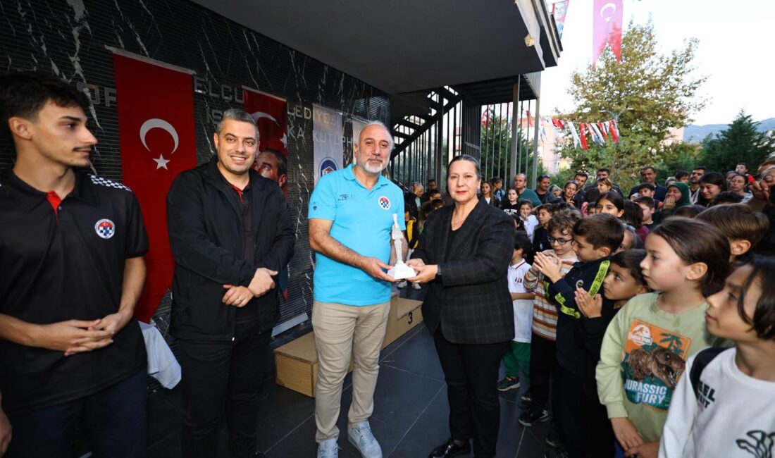 Efes Selçuk’ta “Ataya Saygı” Satranç Turnuvası Sona Erdi Efes Selçuk’ta “Ataya Saygı” Satranç Turnuvası Sona Erdi Efes Selçuk