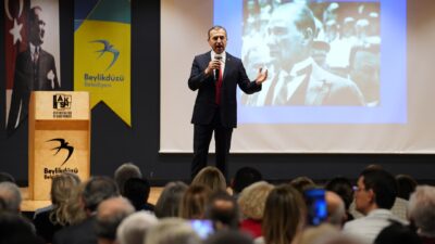 Emekli Tuğgeneral, Tarihçi ve Yazar Dr. Naim Babüroğlu Atatürk Ve Cumhuriyet’i Anlattı Beylikdüzü Atatürk Kültür ve Sanat Merkezi Emekli Tuğgeneral, Tarihçi ve