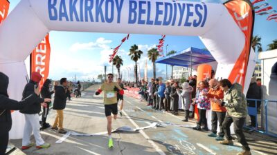Bakırköy Belediyesi, Merrell ortaklığıyla "24 Kasım Öğretmenler Günü Koşusu" düzenleyecek.