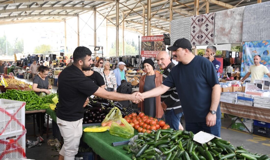 Konyaaltı Belediye Başkanı Cem Kotan, Siteler Mahallesi Kapalı Pazar Yeri’ni