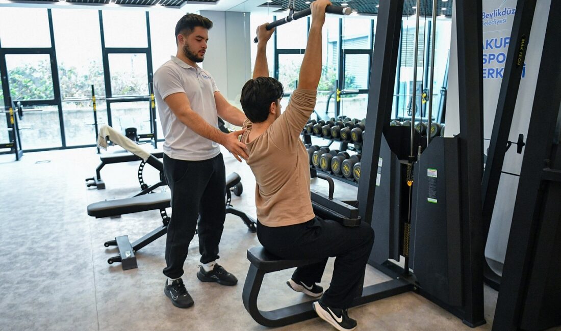 Beylikdüzü Belediyesi Yetişkin Spor Kurslarıyla Sağlıklı Yaşamı Destekliyor Beylikdüzü Belediyesi Yetişkin Spor Kurslarıyla Sağlıklı Yaşamı Destekliyor Beylikdüzü Belediyesi’nin