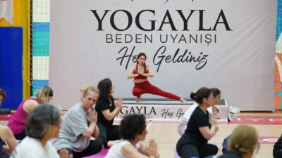 Beylikdüzü Belediyesi “Yogayla Beden Uyanışı” etkinliğiyle hem zihinsel hem de
fiziksel