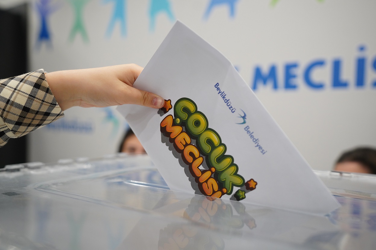 Beylikdüzü Çocuk Meclisi’nin 2025–2026 dönemi, Dünya Çocuk Hakları Günü’nde yapılan