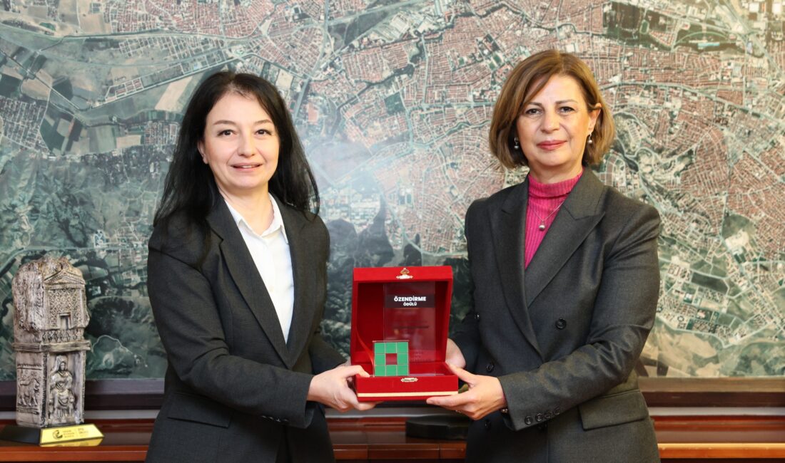 “Bi’fikirle Eskişehir” Projesi Özendirme Ödülü Aldı Eskişehir Büyükşehir Belediyesi’nin kent