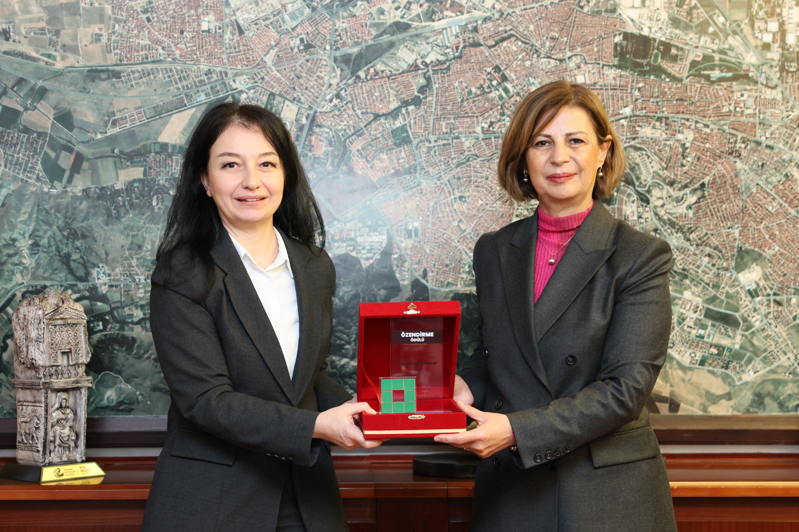 “Bi’fikirle Eskişehir” Projesi Özendirme Ödülü Aldı Eskişehir Büyükşehir Belediyesi’nin kent