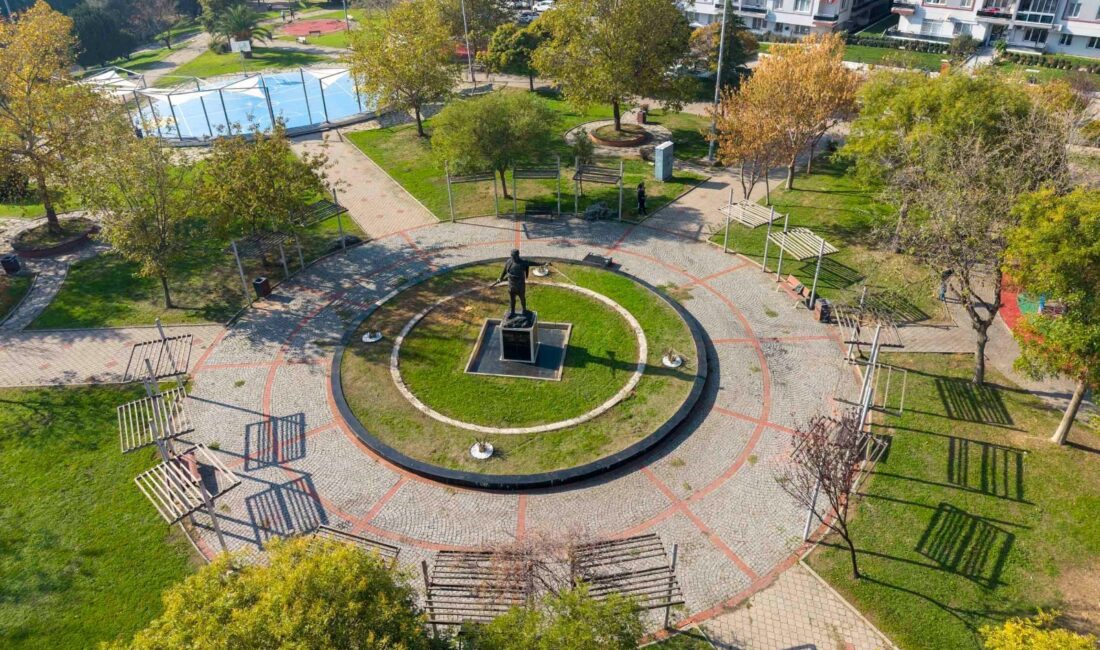 Buca’da Parklar Yenileniyor, Sosyal Yaşam Canlanıyor Buca’da Parklar Yenileniyor, Sosyal Yaşam Canlanıyor Buca Belediyesi, ilçedeki nefes