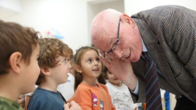 Kazım Kurt Dünya Çocuk Hakları Gününü Kreşteki Miniklerle Kutladı Odunpazarı