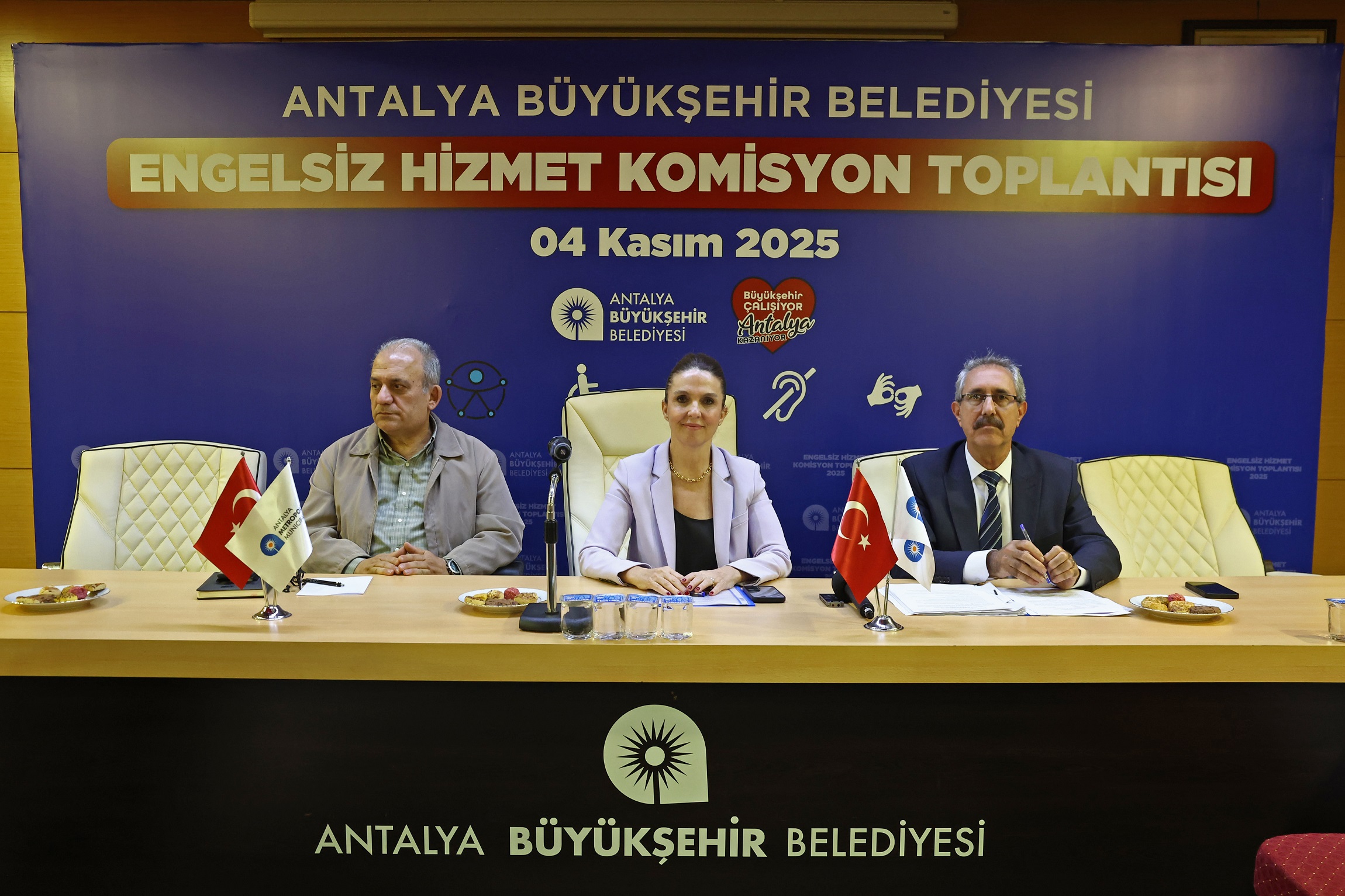 Antalya Büyükşehir Belediyesi Engelsiz Hizmet Komisyon toplantısı Antalya Büyükşehir Belediyesi’nin