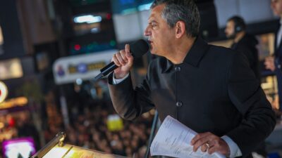 Özgür Özel: “Belgeleri Bütün Basına Yolluyorum” Cumhuriyet Halk Partisi Genel