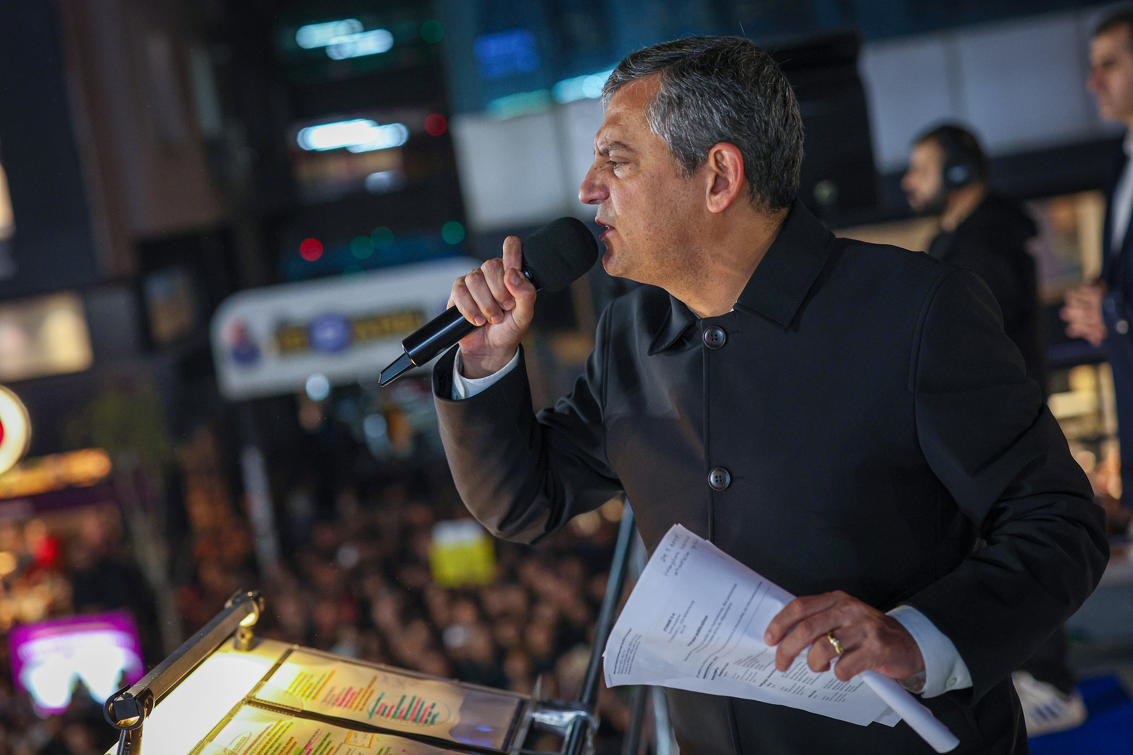 Özgür Özel: “Belgeleri Bütün Basına Yolluyorum” Cumhuriyet Halk Partisi Genel