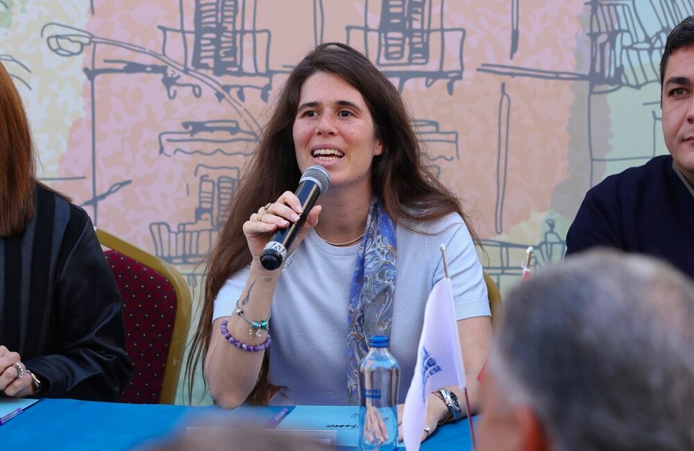 Çeşme Belediyesi, Balıkçılar Ve Terziler Sokağı Yenileme Projesini Esnafla Paylaştı