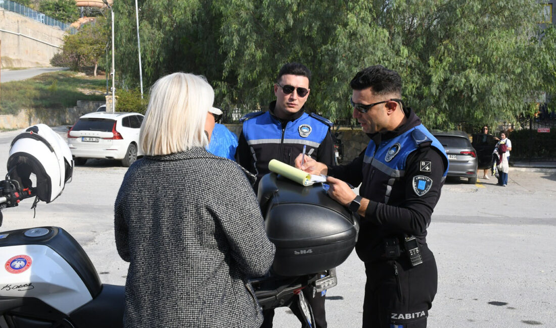 Kuşadası Belediyesi’nden ‘Çöp Çıkarma’ Saatlerine Sıkı Denetim Kuşadası Belediyesi’nden ‘Çöp Çıkarma’ Saatlerine Sıkı Denetim Kuşadası Belediyesi, kent