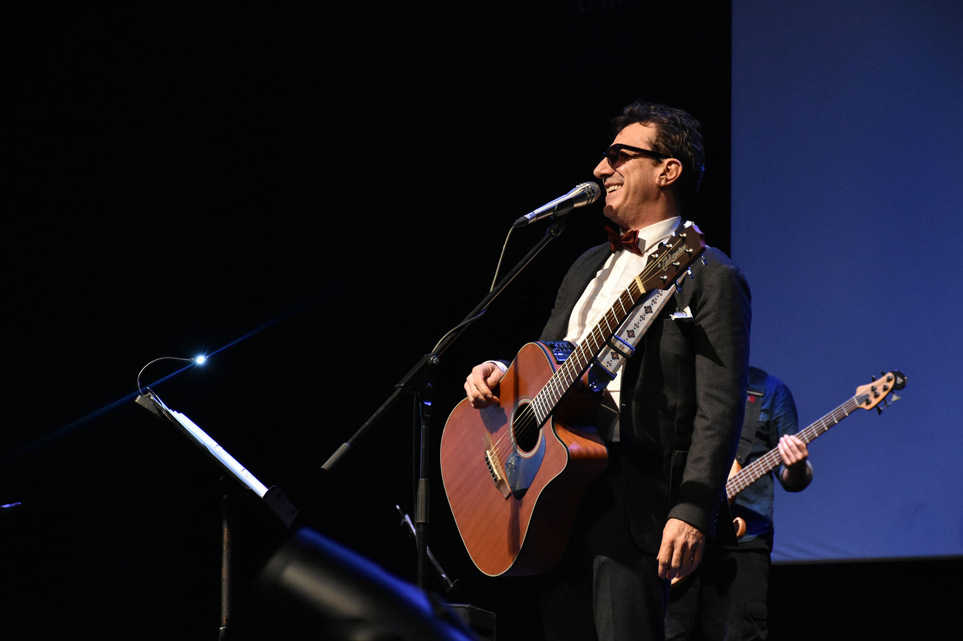 Büyükçekmece’de Ayna Rüzgarı Esti 90’ların efsane grubu Ayna, unutulmaz şarkılarıyla