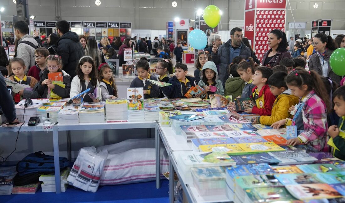 Edebiyatın Kalbi Denizli Kitap Fuarı’nda Atacak Denizli Büyükşehir Belediyesinin gelenekselleştirdiği ve kentin en önemli kültürel organizasyonlarından