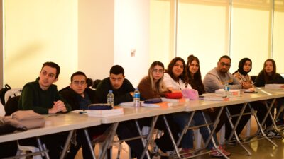 Osmangazi Belediyesi, hayata geçirdiği nitelikli kurslar sayesinde engelli bireylerin 2026