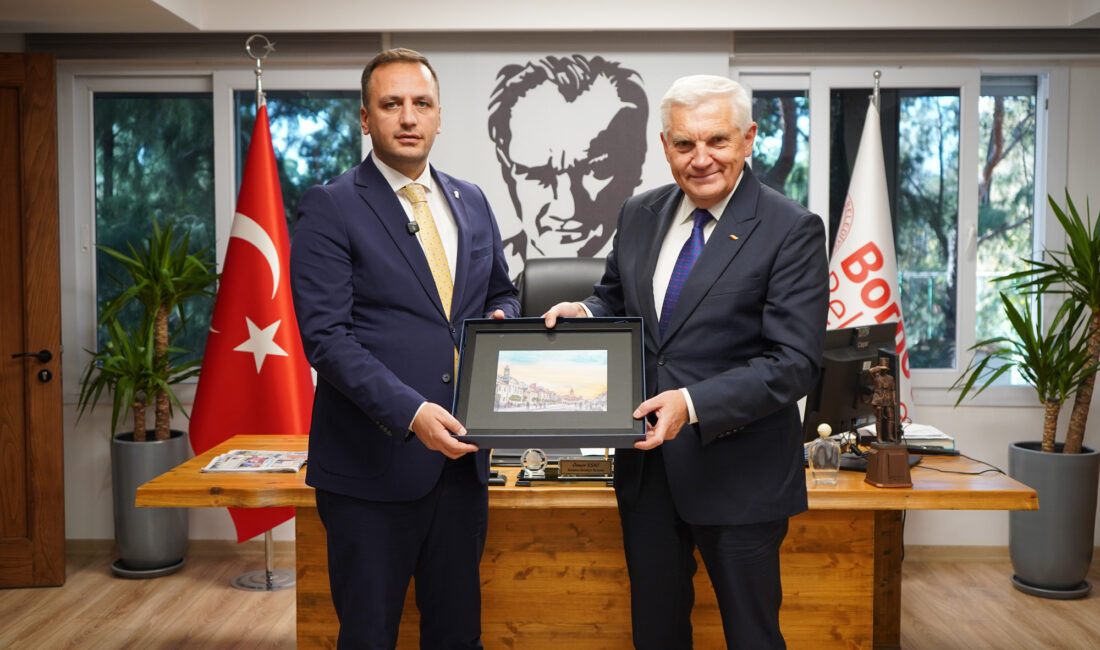 Bornova ve Białystok Arasında Dostluk Köprüleri Güçleniyor Bornova ve Białystok Arasında Dostluk Köprüleri Güçleniyor Bornova Belediyesi, kardeş