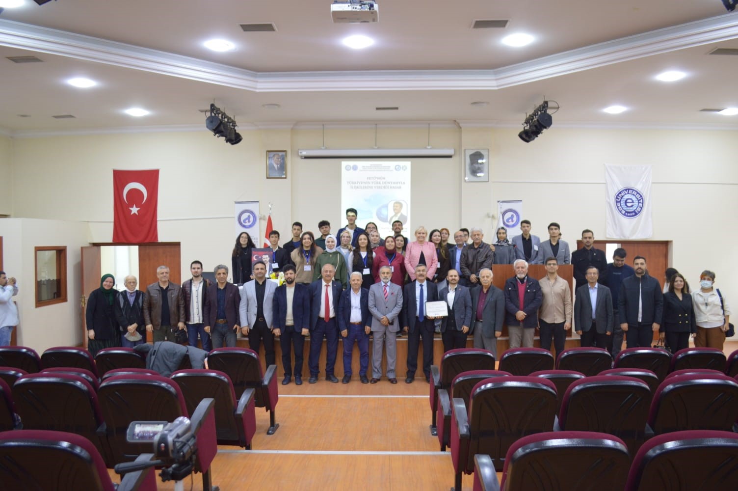 EÜ’de “Fetö’nün Türkiye’nin Türk Dünyasıyla İlişkilerine Verdiği Hasar” Tartışıldı Ege