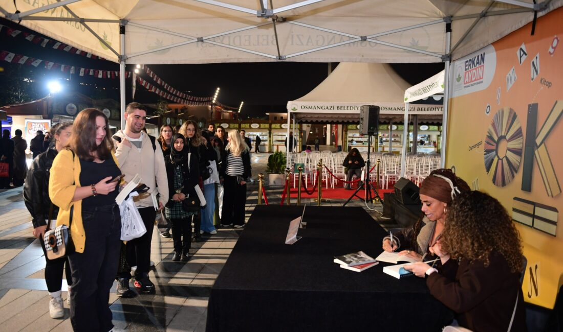 Osmangazi Kitap Fuarı Tüm Hızıyla Devam Ediyor Osmangazi Kitap Fuarı Tüm Hızıyla Devam Ediyor Bu yıl kapılarını