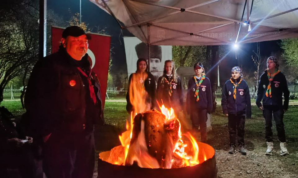 Tepebaşı’nın İzcileri Ankara’da Kampa Katıldı Tepebaşı’nın İzcileri Ankara’da Kampa Katıldı Tepebaşı Belediyesi ve Eskişehir İklim
