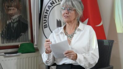 Burhaniye Belediyesi’nden Örnek Eğitim Burhaniye Belediyesi Kadın Danışma Merkezi’nde Etkileşimli