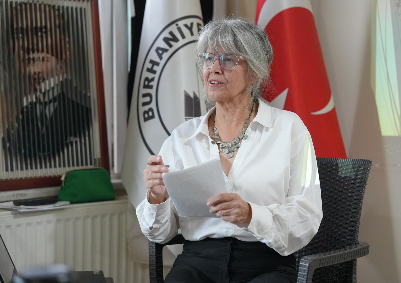 Burhaniye Belediyesi’nden Örnek Eğitim Burhaniye Belediyesi Kadın Danışma Merkezi’nde Etkileşimli