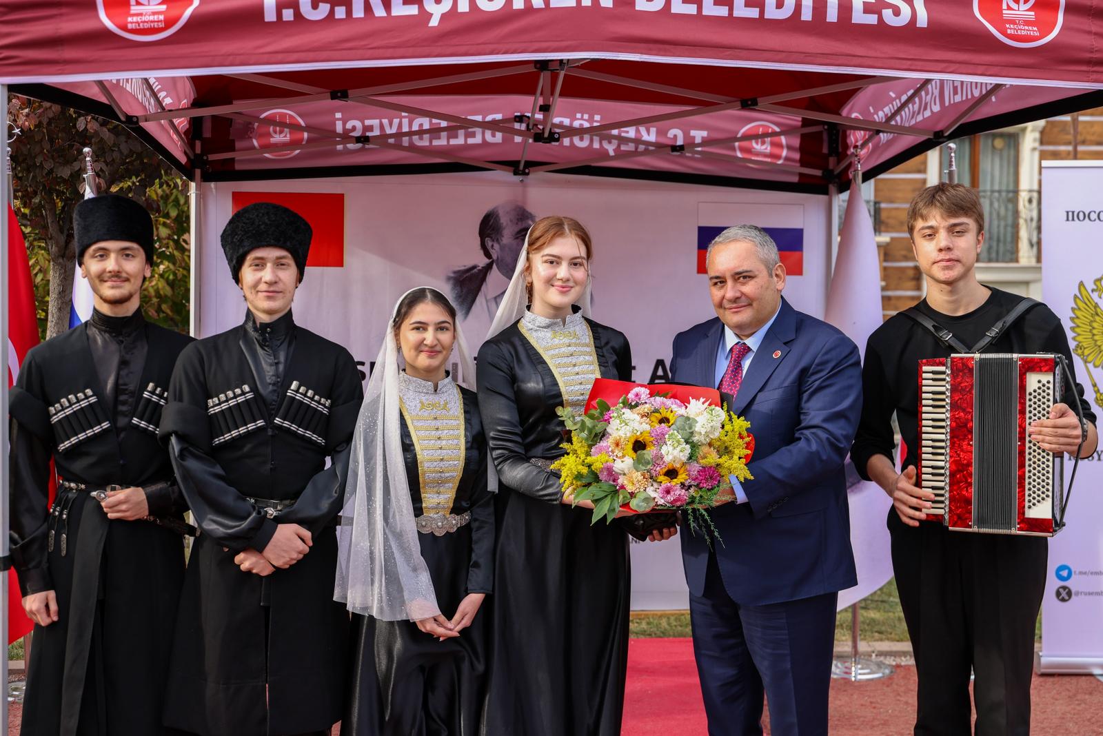 Kaysın Kuliyev’in Yeni Büstü Törenle Açıldı Keçiören Belediyesi ile Rusya
