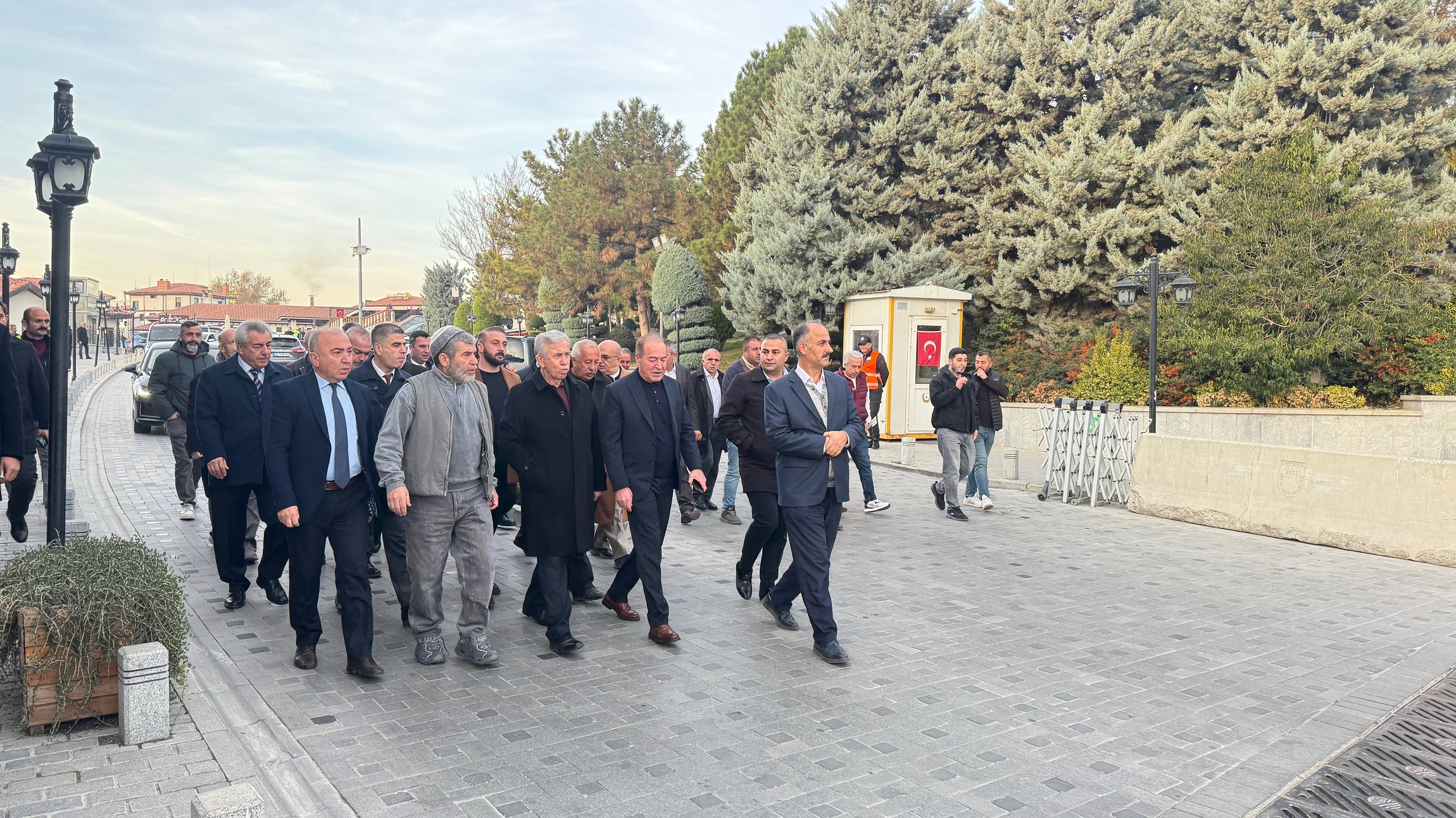 Mansur Yavaş Hacı Bayram Esnafıyla Bir Araya Geldi Ankara Büyükşehir