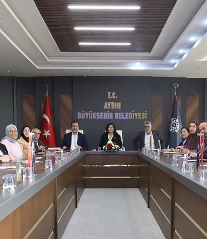 Özlem Çerçioğlu’na Sivil Toplum Kuruluşlarından Ziyaret Özlem Çerçioğlu’na Sivil Toplum Kuruluşlarından Ziyaret Aydın Büyükşehir Belediye Başkanı