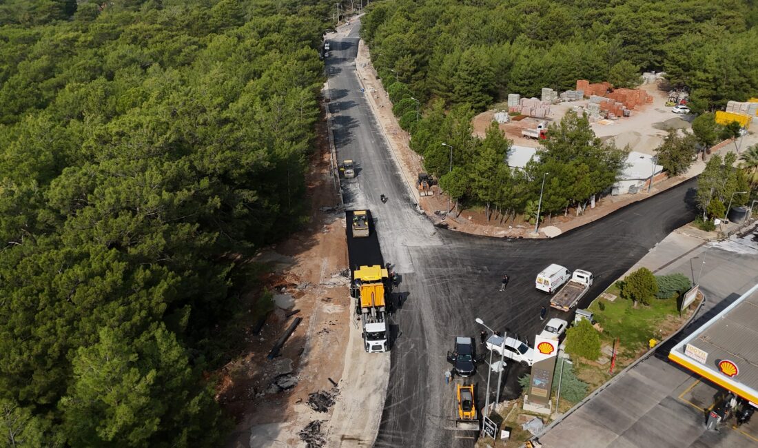 Ölüdeniz’e Dev Yatırımda 2. Etap Çalışmaları Devam Ediyor Muğla Büyükşehir Belediyesi, Fethiye Ölüdeniz yolunda gerçekleştirdiği
328 milyon TL’lik yol