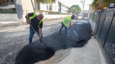 Yol yenileme, bakım ve onarım çalışmalarını aralıksız sürdüren Gaziemir Belediyesi,