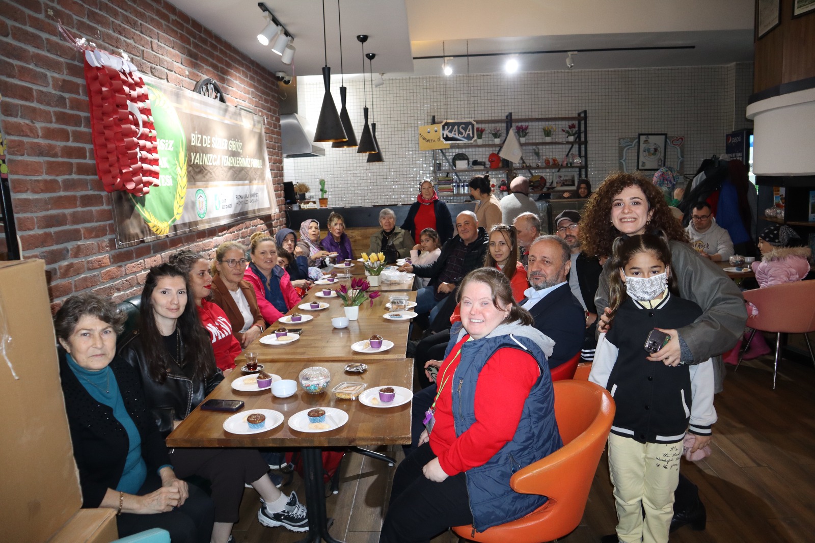 İzmit Belediyesi'nin Kocaeli Çölyak PKU Yaşam Derneği iş birliğiyle düzenlediği