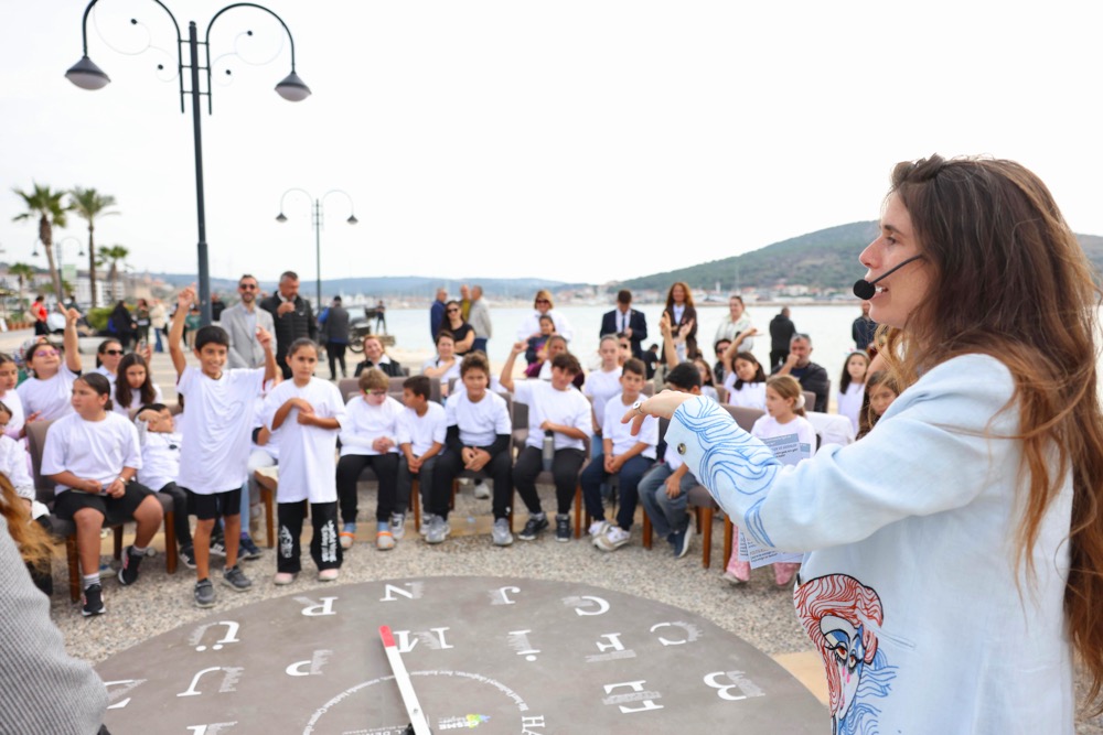 Çeşme Vizyon Ofisi’nin hazırladığı kent belleği çalışması “Harflerin Çeşmesi” Harf