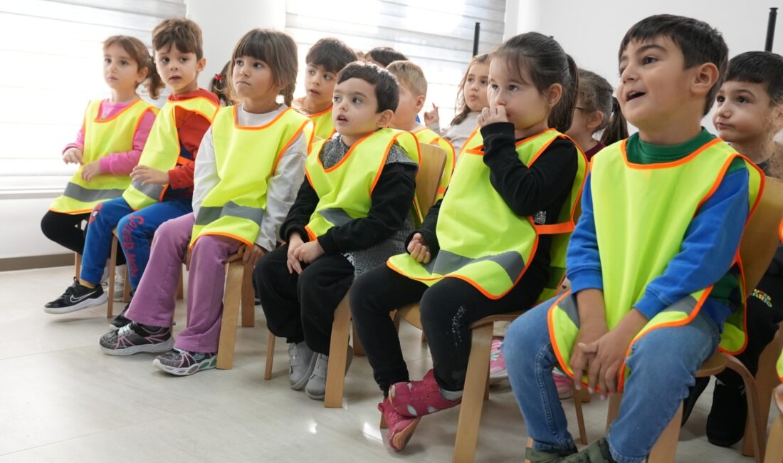 Osmangazi Kreşlerinde Miniklere İş Güvenliği Eğitimi Osmangazi Belediyesi’ne bağlı kreş