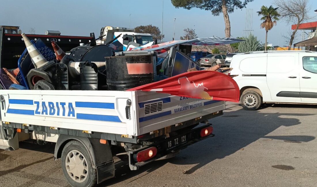Karacabey Belediyesi, ilçe genelinde kaldırımları işgal eden unsurlara karşı harekete