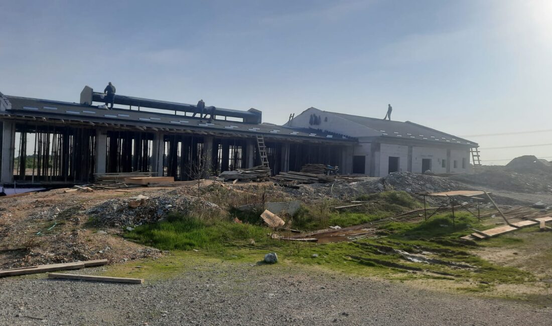 İzmit Belediyesi Dost Pati Yaşam Alanı’nda Çalışmalar Tüm Hızıyla Devam