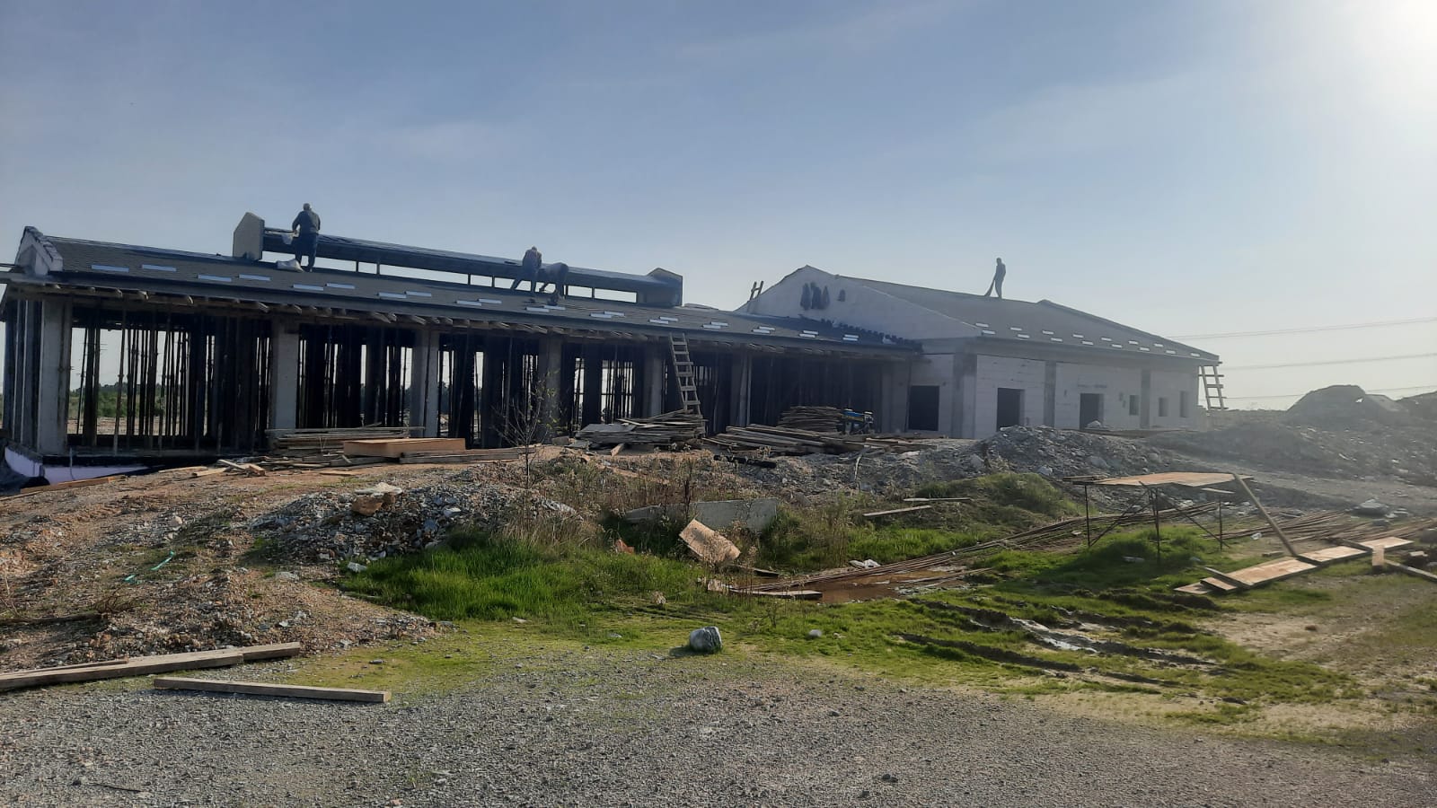 İzmit Belediyesi Dost Pati Yaşam Alanı’nda Çalışmalar Tüm Hızıyla Devam