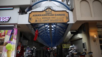 İzmit Belediyesi Tarihi Ayakkabıcılar Çarşısı’nın çatısını yeniledi İzmit Belediyesi, Tarihi