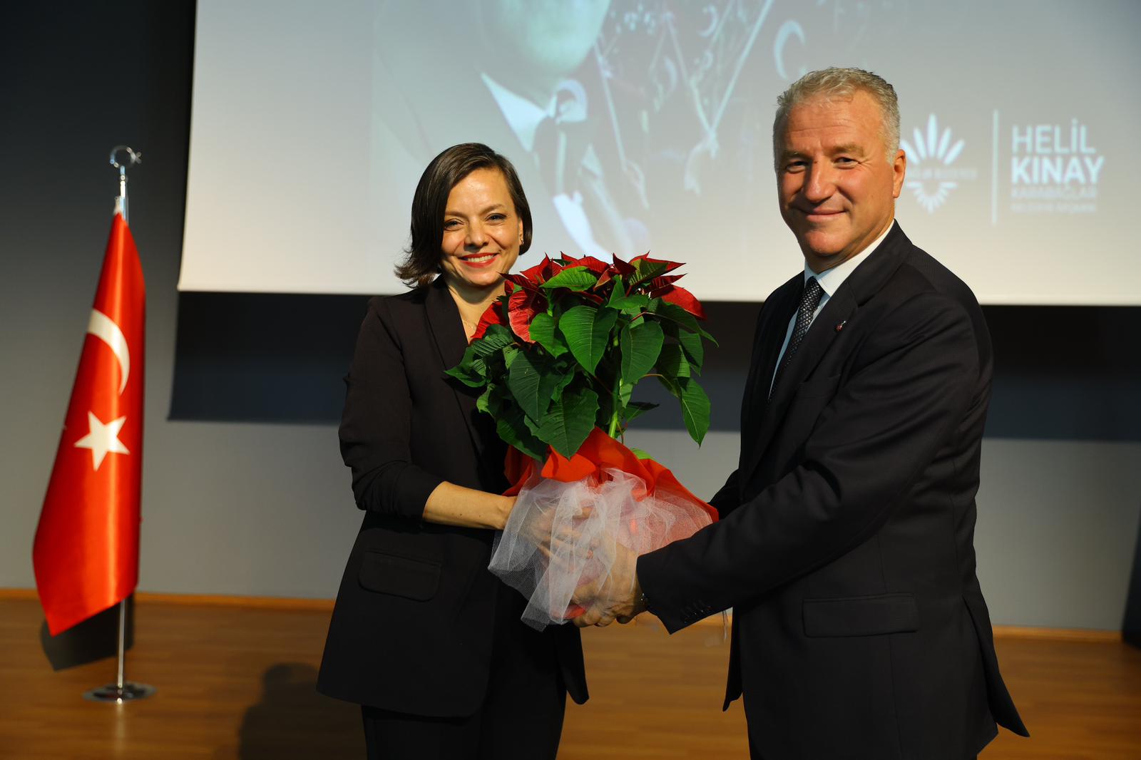 Karabağlar Belediyesi’nden Duygu Dolu 10 Kasım Söyleşisi Karabağlar Belediyesi, Ulu