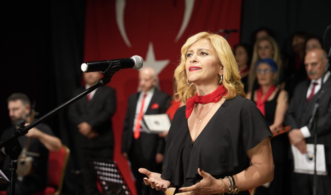 Kartal’da, “Ata’ya Türküler” Konseri Dinleyenleri Büyüledi Kartal’da, “Ata’ya Türküler” Konseri Dinleyenleri Büyüledi Kartal Belediyesi Türk Halk