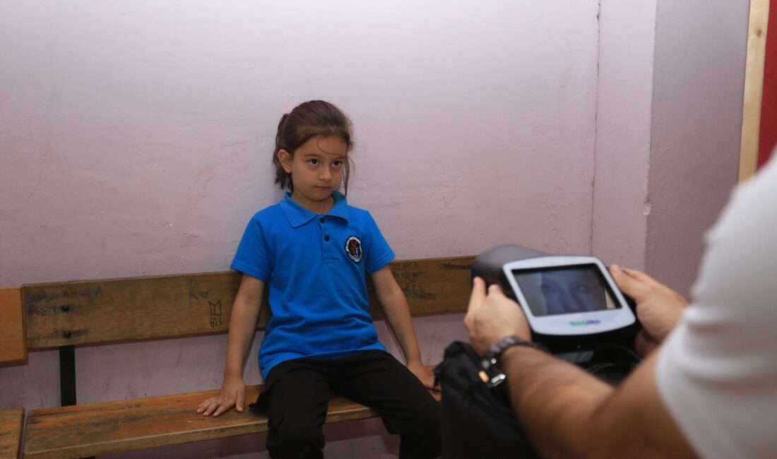 Kepez’den öğrencilere göz sağlığı taraması Kepez Belediyesi Sağlık Merkezi, Güneş Anaokulu ve Şehit Hakan Karakaya