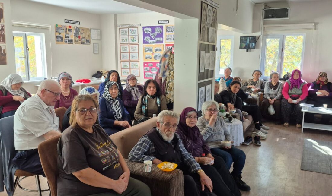Odunpazarı’nda Koca Çınarların Sinema Keyfi Odunpazarı Belediyesi, yaş almış vatandaşların sosyal yaşamın içinde aktif biçimde