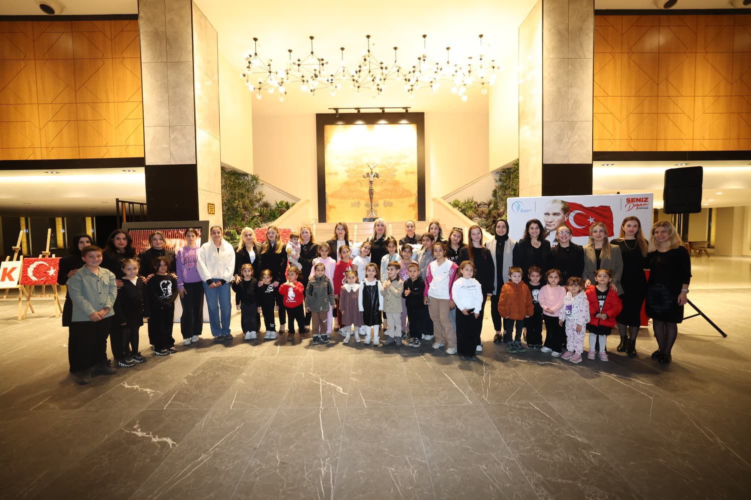 Merkezefendi Kreşlerinde Eğitim Gören Miniklerden 10 Kasım’a Özel Atatürk Sergisi