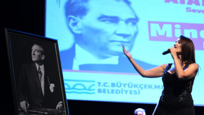 Mine Geçili, Atatürk’ün Sevdiği Şarkılarla Kalplere Dokundu Büyükçekmece Belediyesi’nin 10