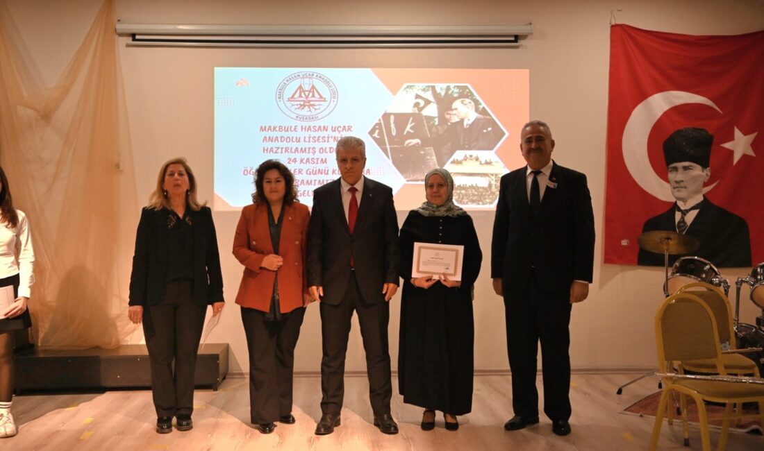 Kuşadası’nda ‘24 Kasım Öğretmenler Günü’