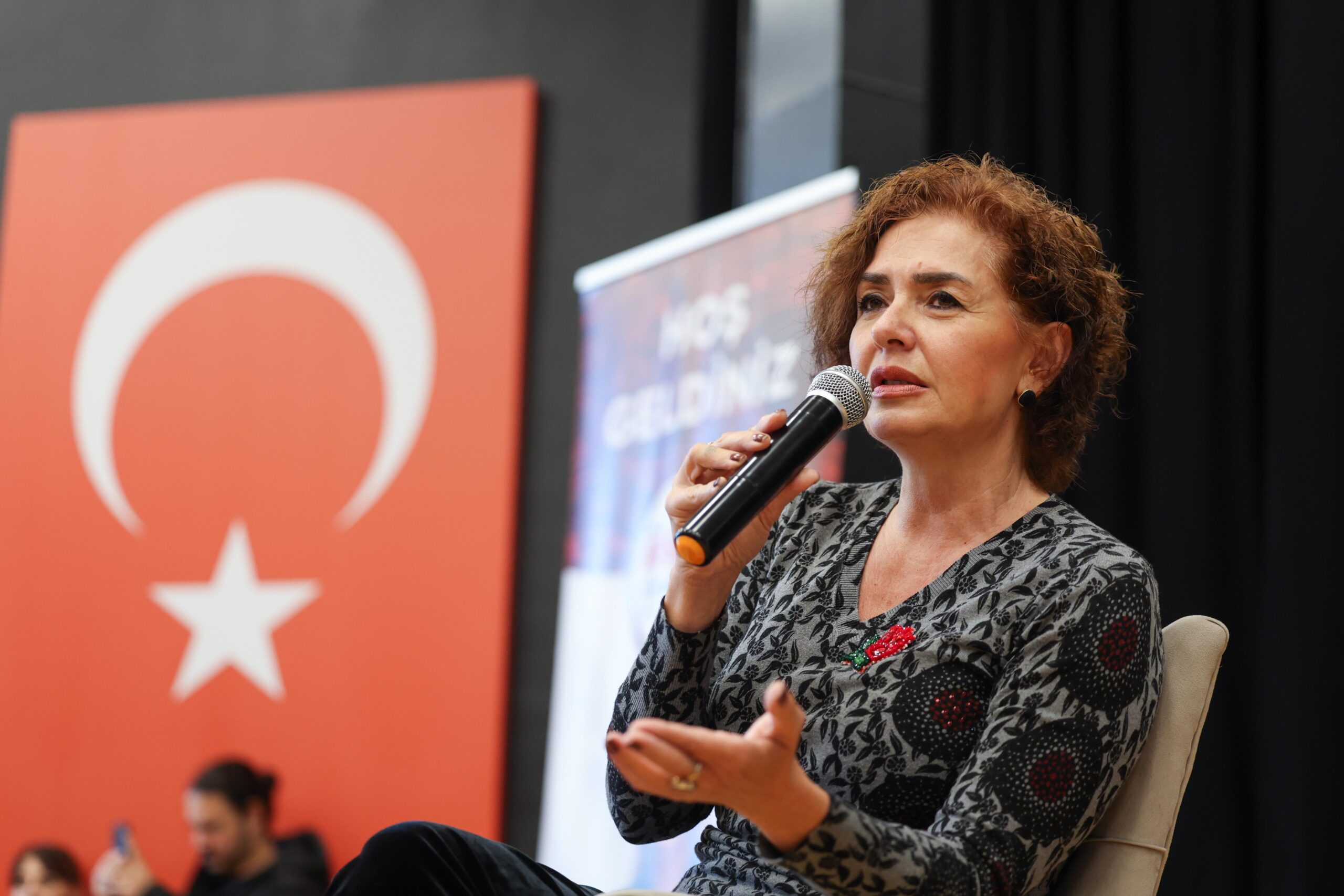 Bakırköy Belediyesi'nin her Cuma İspirtohane Kültür Merkezi'nde düzenlediği "Bakırköy Muhabbeti"