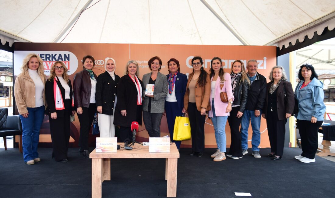 Osmangazi’de Kitap Dolu Günler Sürüyor Osmangazi Belediyesi’nin YAYKOOP (Yayıncılar Kooperatifi) iş birliğiyle bu yıl ilk